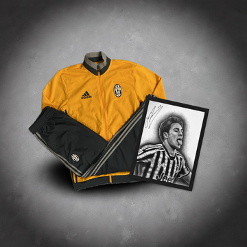 JUVENTUS RETRO Tracksuit S + K. Yildiz Footy mit Unterschrift
